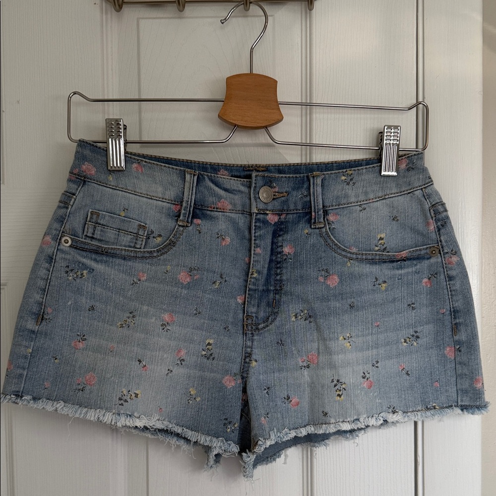 Wild Fable Light Blue Floral Jean Shorts